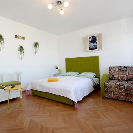 Ferienwohnung Dream Apt With Parking Belgrad Exterior foto