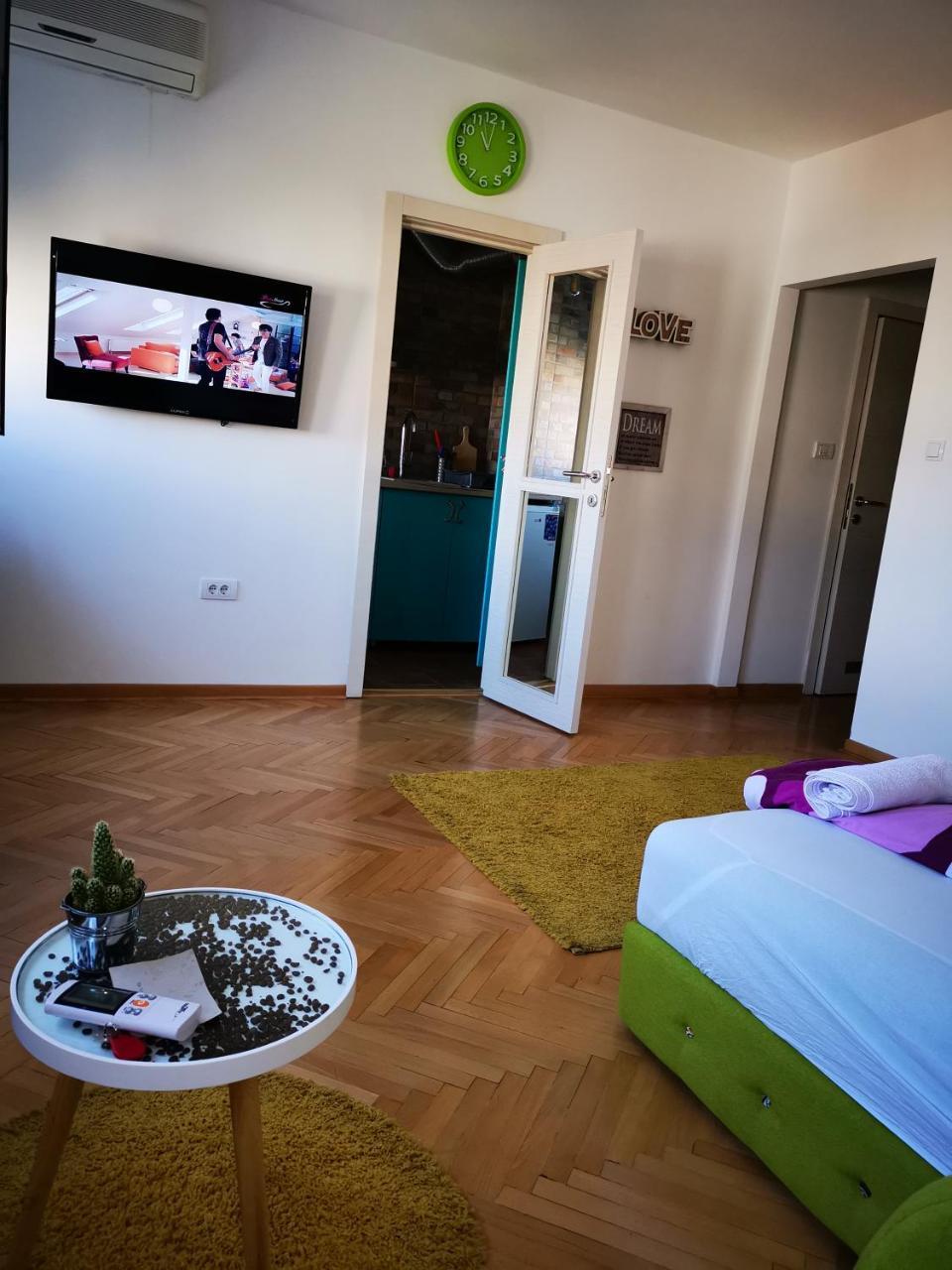 Ferienwohnung Dream Apt With Parking Belgrad Exterior foto